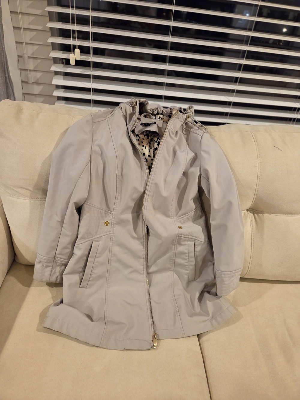 Via Spiga Light Gray Hooded Trench with Leopard-Print Lining